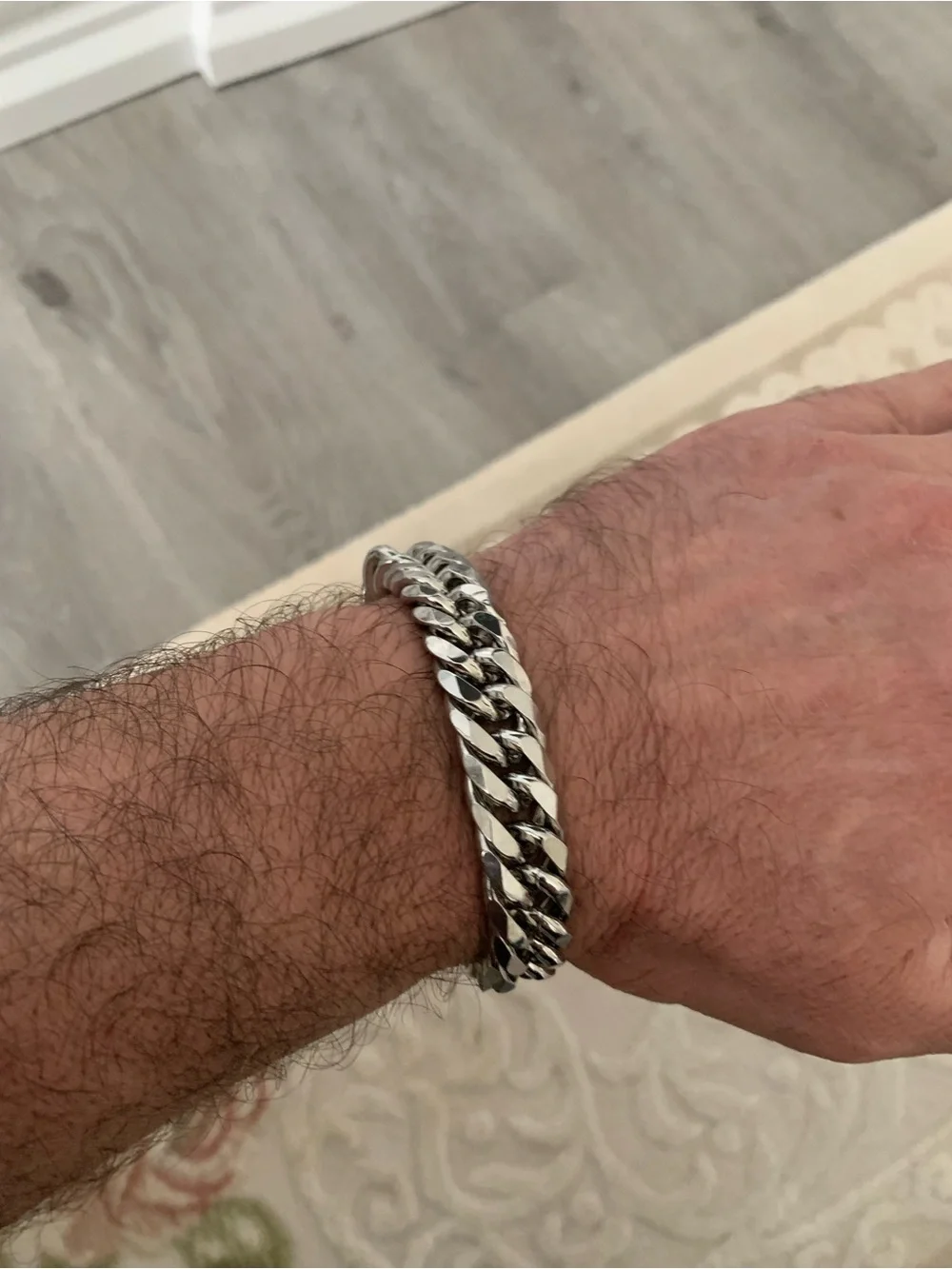 Men's Silver Curb Chain Bracelet - Sleek Stainless Style